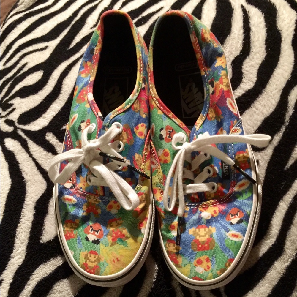 Vans Super Mario skate shoes size 7 women’s